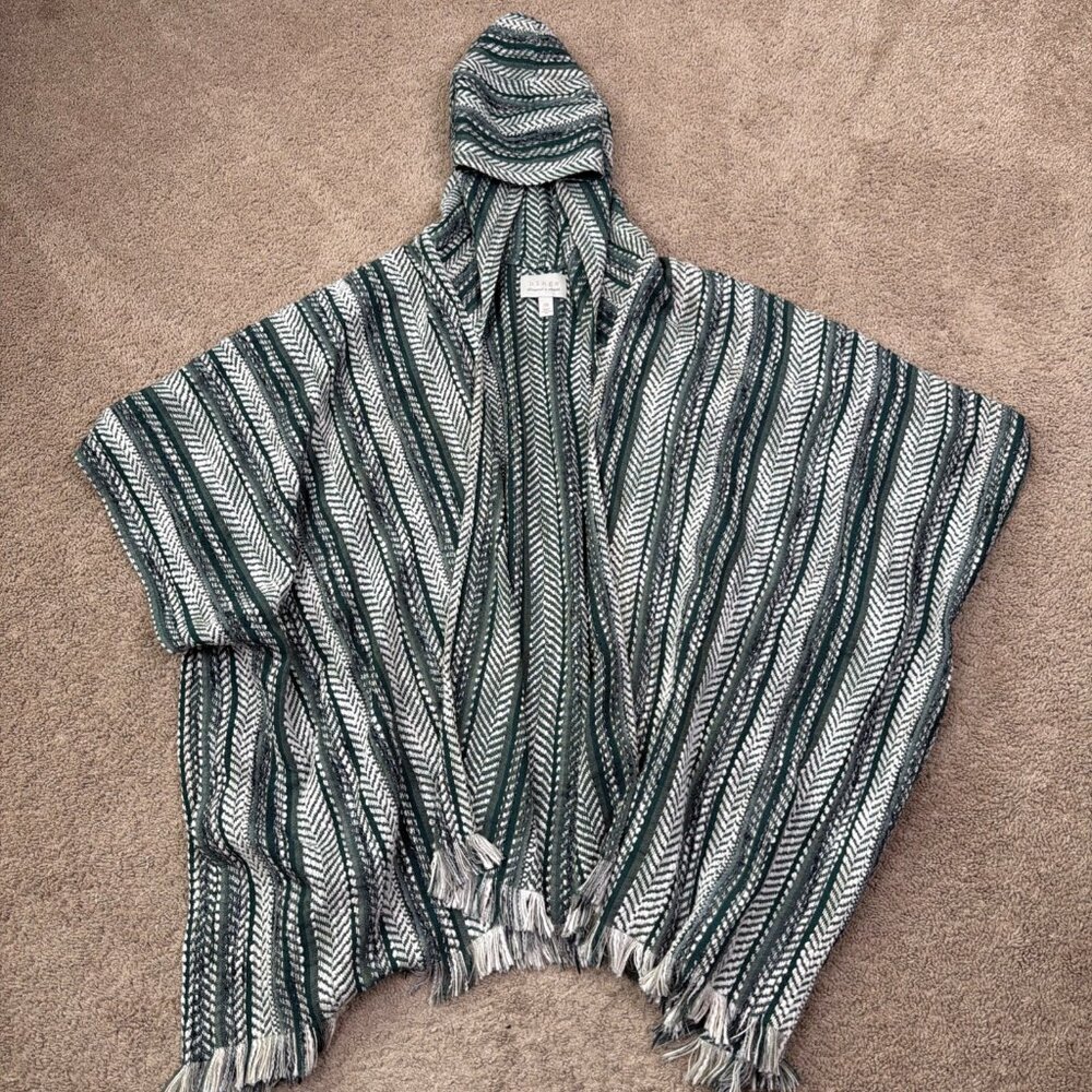Hinge Seattle Poncho Adult One Size Aztec Hooded Boho Aztec Wrap Western India